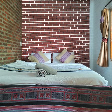 O'Chau Meo Vac Homestay Ha Giang エクステリア 写真